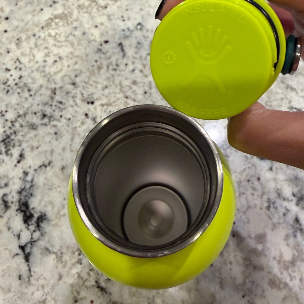 SOLD❗️Hydroflask water bottle 💚 - Picture 4 of 4